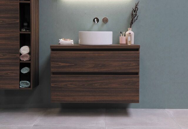 10 Inspirational Ideas to Help Organize Your Bathroom